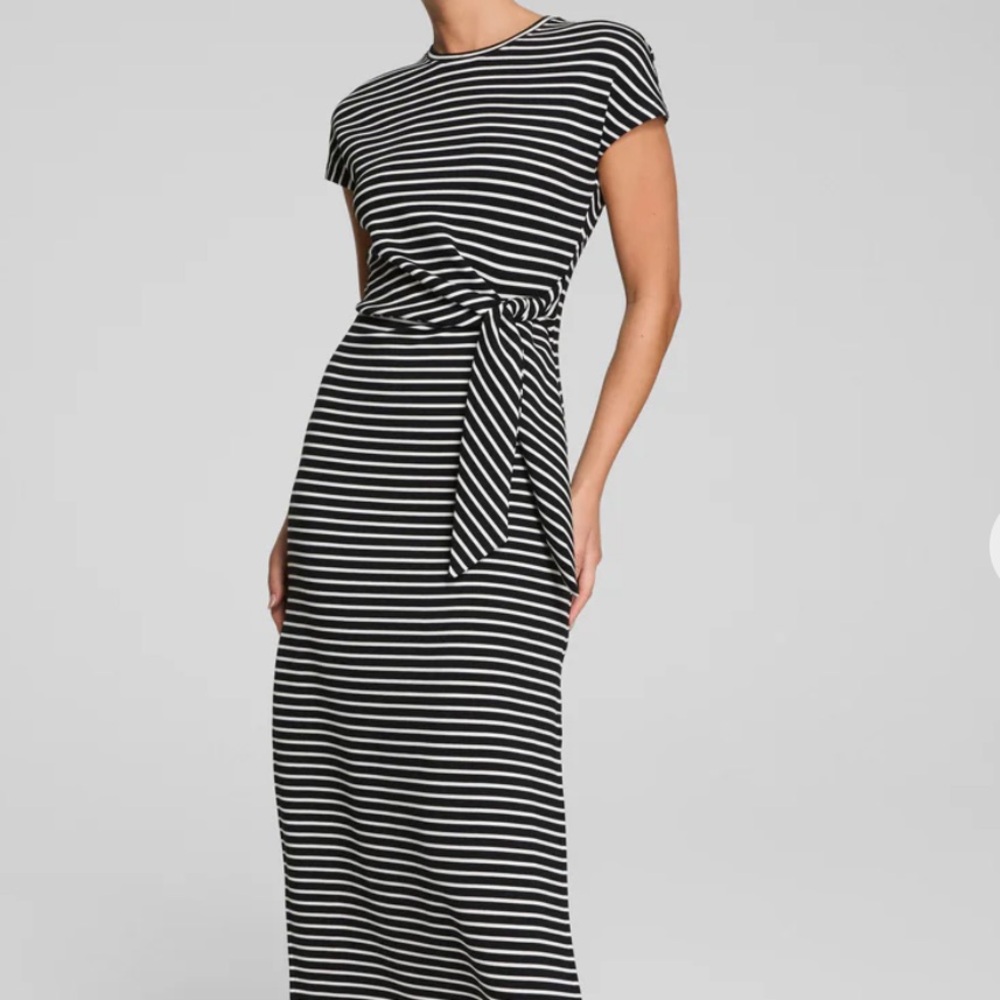 SPANX Airessentials tie-waist dress, Large